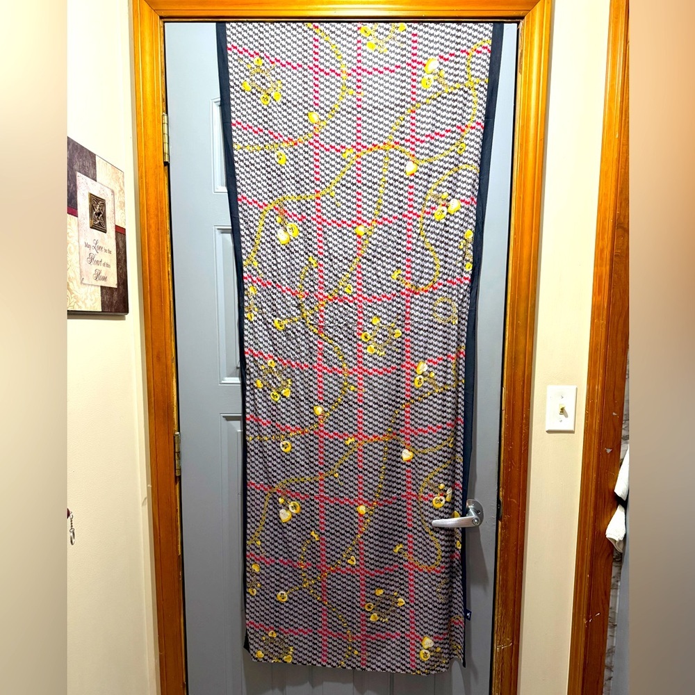 Full size Agatha Scottie dog scarf